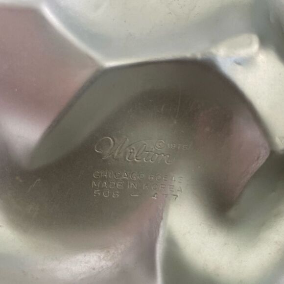 VINTAGE 1975 ~ WILTON Cake Pan HONEY BEAR Small Aluminum Mold 508-477 Teddy Bear - Picture 3 of 3